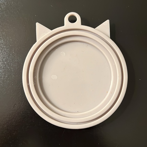 Set of 2 3D Cat Face Food Cover - Picture 3 of 5